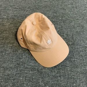 NEW w sticker still on adidas ball cap